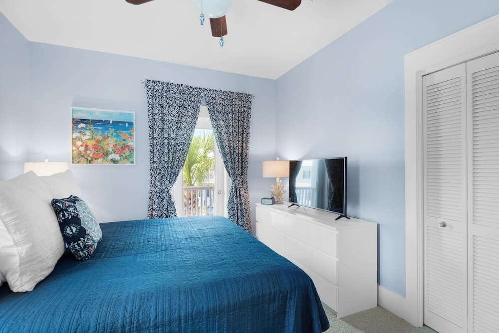 Four Fish Bungalow 155