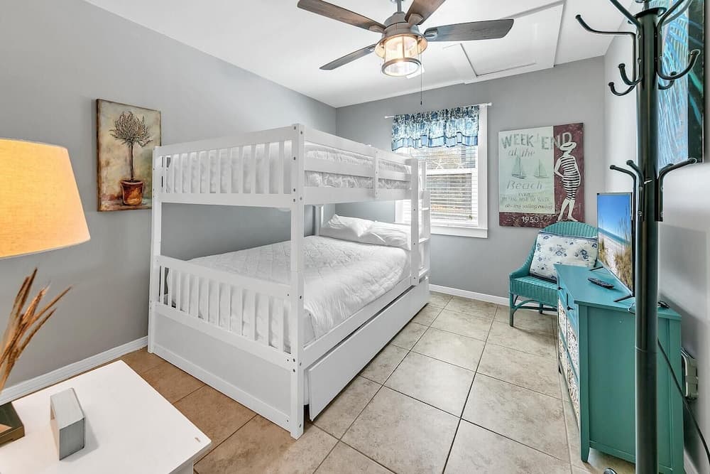 Cassine Gardens 108- Sandy Daze