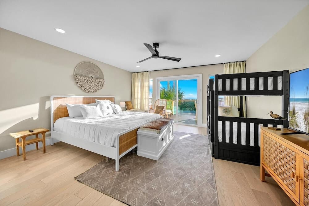 Modern Beach Bungalow