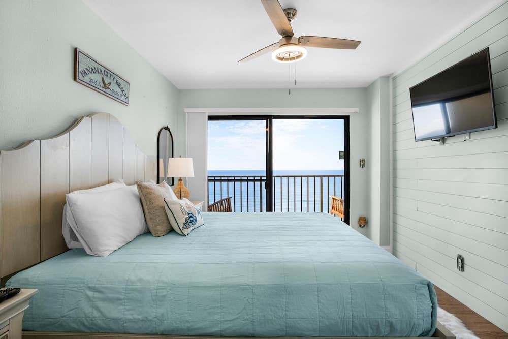 Commodore 1302 Caspian Rose