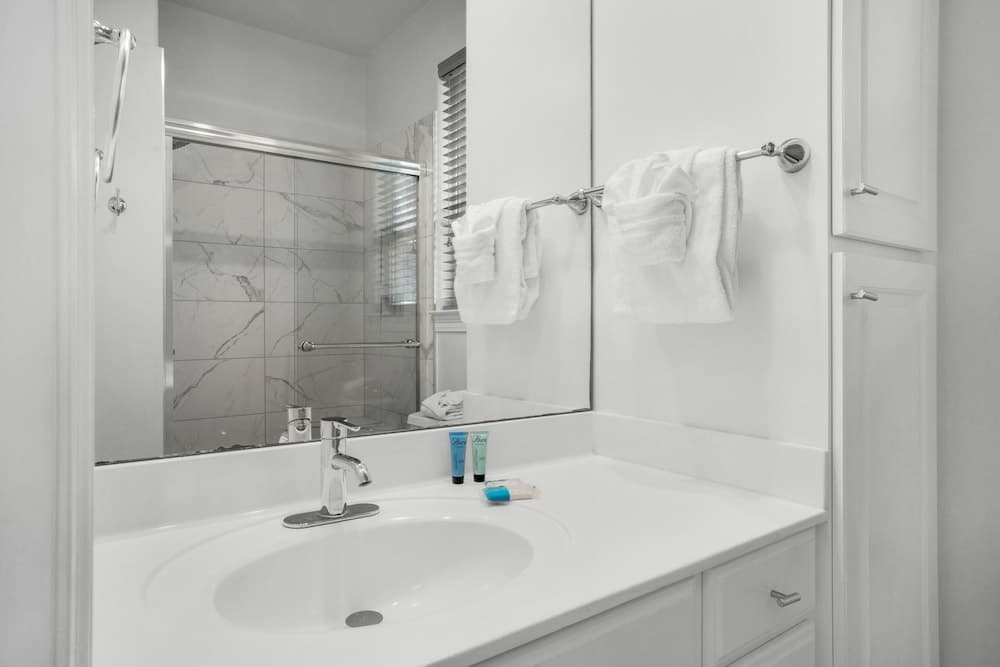 Destiny Beach Villas 17 Between the Waters