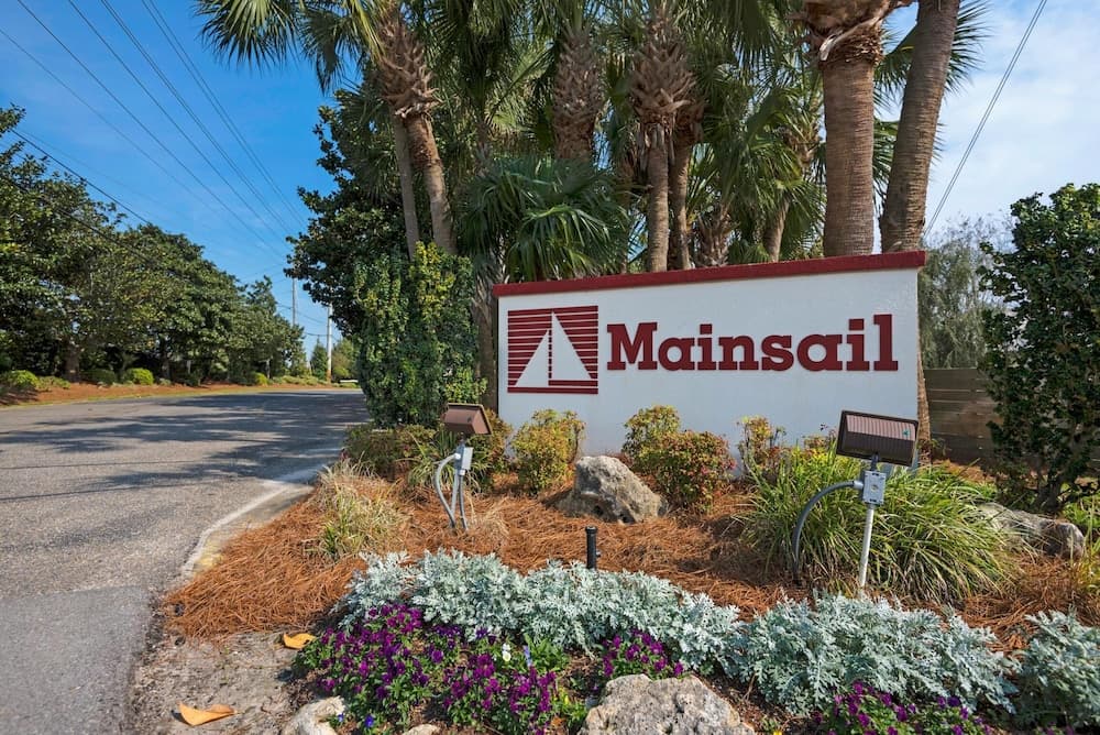 Mainsail 213