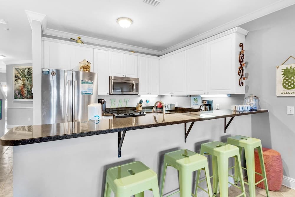 Seascape Lakefront Villas 310- Beach Please