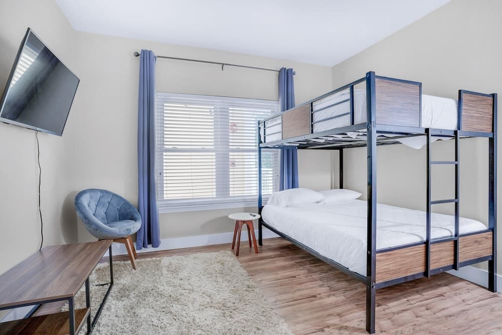 Pointe of View 407- Penn's Paradise