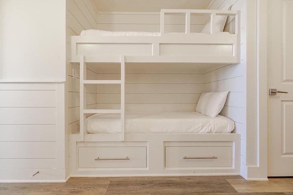 Calypso 3-903 - Emerald Getaway