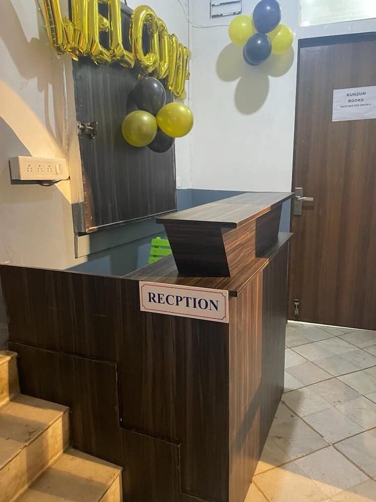 Roomshala 159 The Hauz khas inn