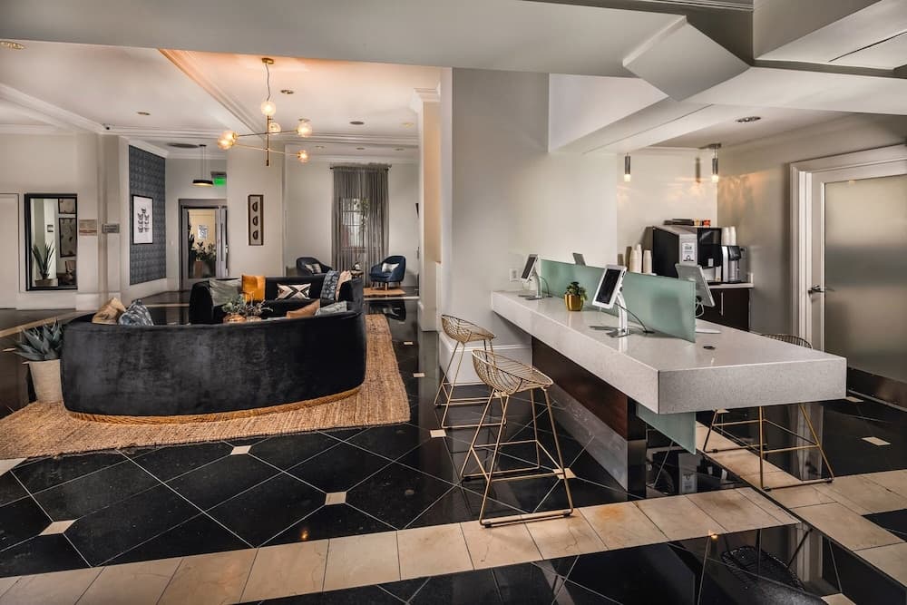 Lobi dinlenme salonu