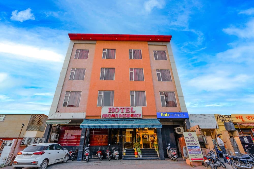 Fabhotel Prime Aroma Residency