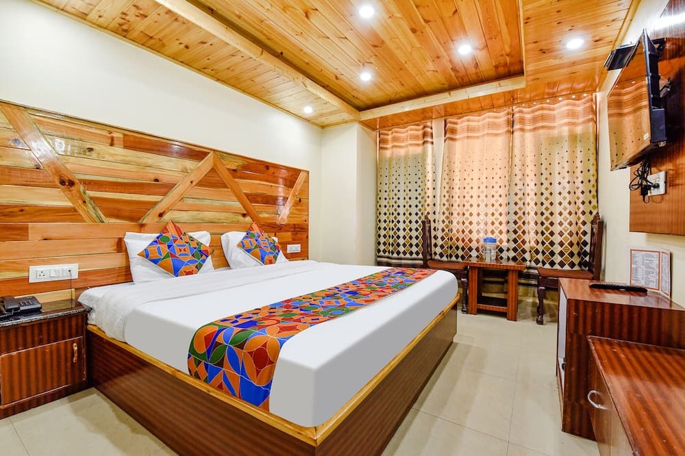 Fabhotel Mayra Grand