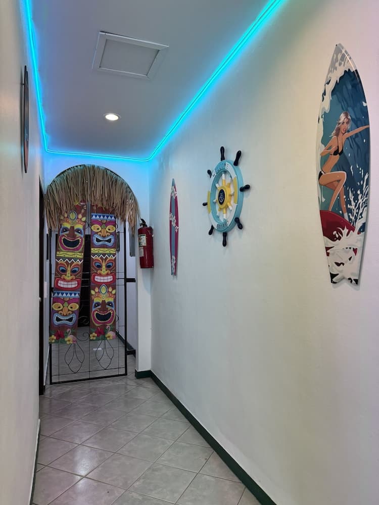 Broccoli candy hotels