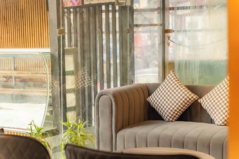 Lobi dinlenme salonu