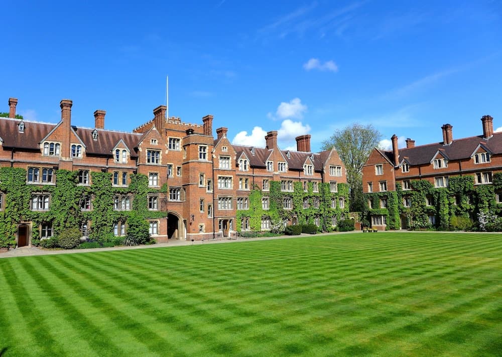 Selwyn College