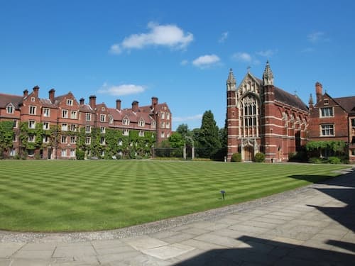 Selwyn College