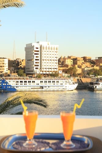 crystala guest house