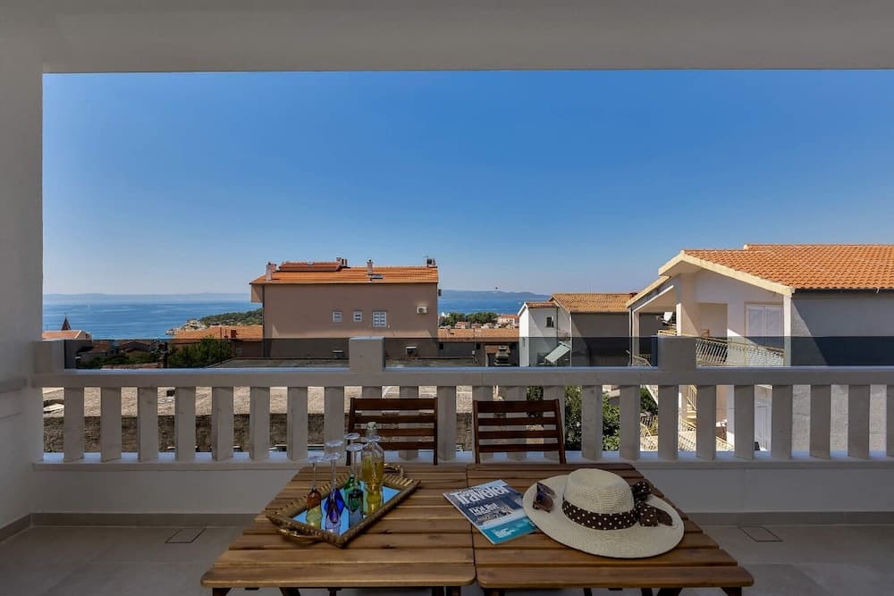 Prgo - With View and Parking - A1