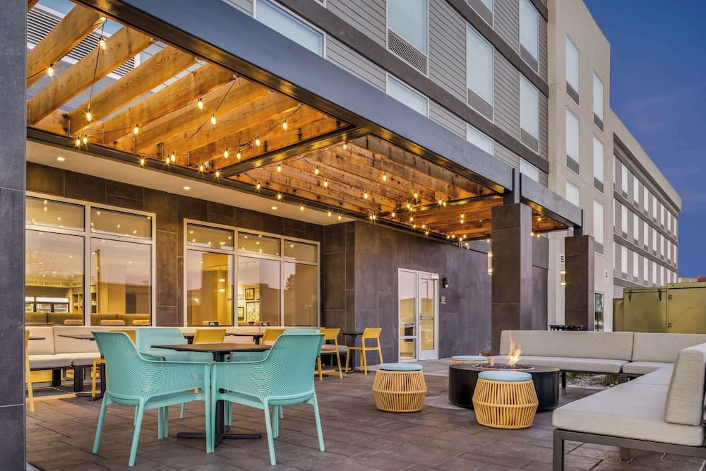 Home2 Suites By Hilton Colorado Springs Airport