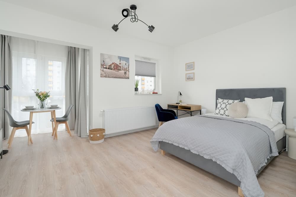 Minimalist Studios in Poznań by Renters