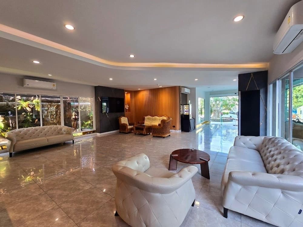 LHC HOTEL AND RESORT