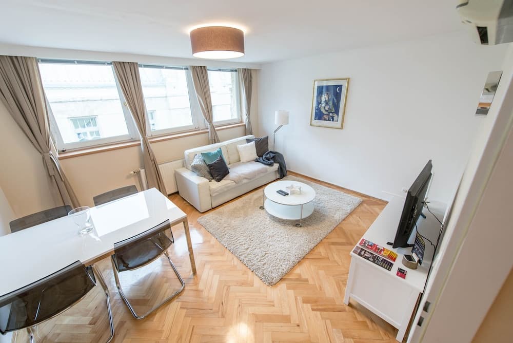 Venus Apartments - Renate