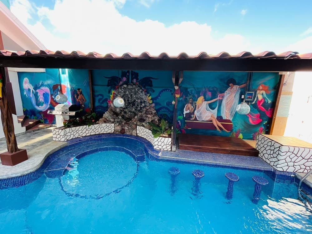 Poseidon Party Hotel In Downtown