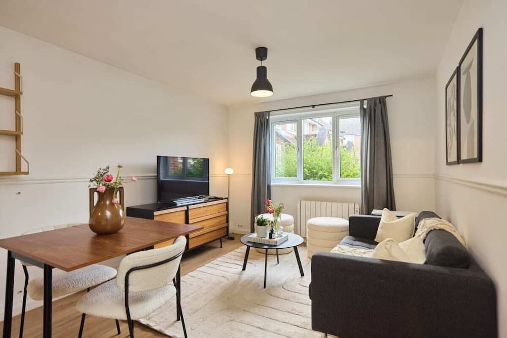 The Hackney Place - Spacious 1bdr Flat