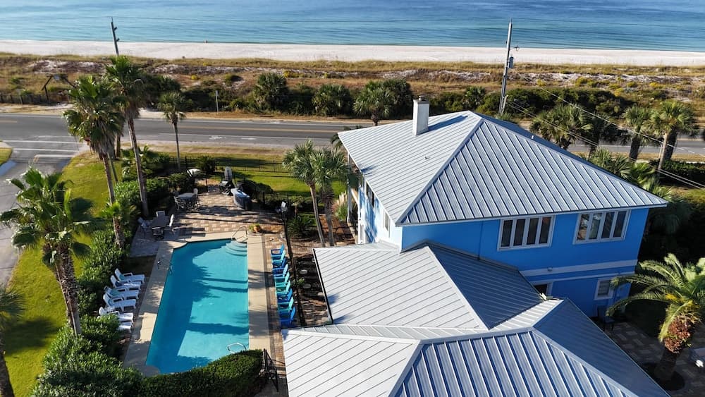 20816 Front Beach Rd