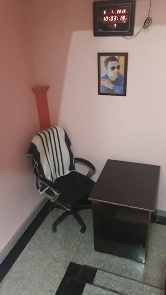 Khushboo Guest House