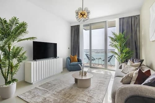Sea view 2BR Beach Isle