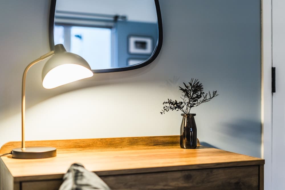 Crescent Apartments-Newport City Centre