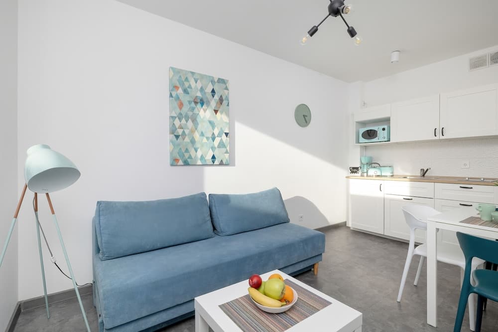 Grunwaldzka Apartment for 4 by Renters