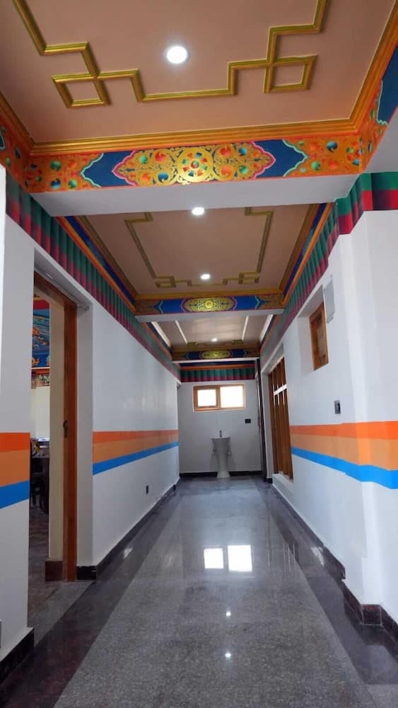 Lobi dinlenme salonu