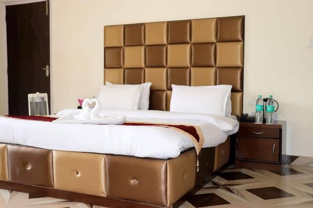 Snow Touch Resort By Sriniwasa Hotels