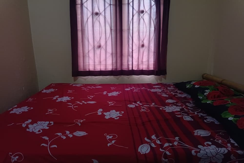 OYO 93766 Bunga Homestay Near Taman Lembah