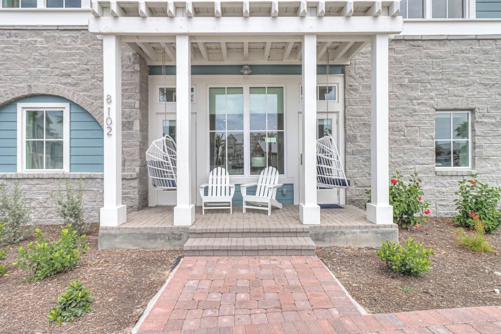 Retro Retreat TC 8102