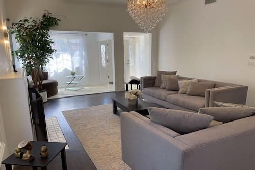 3Bd Beverly Hills Home