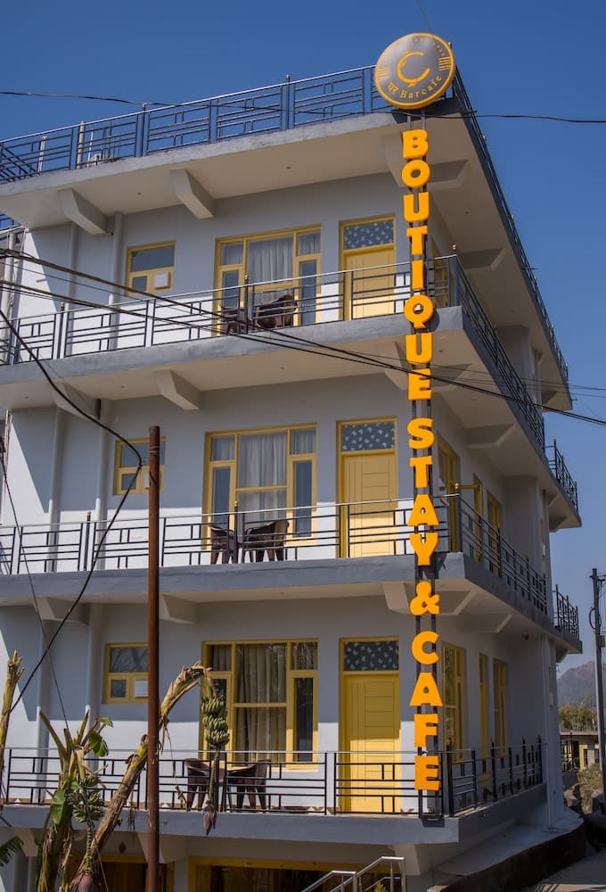 Ghar Bar Boutique Stay & Cafe