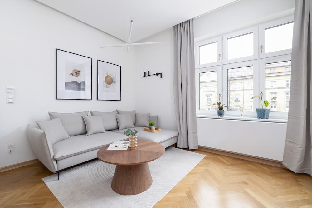 Słowackiego Elegant Apartment by Renters