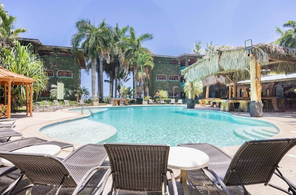 Marea Brava Apartments Ocean Front