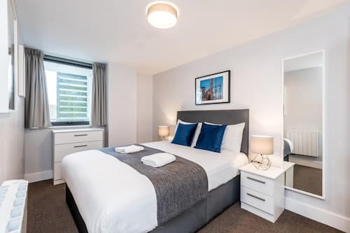 Host Apartments Standish Street Living
