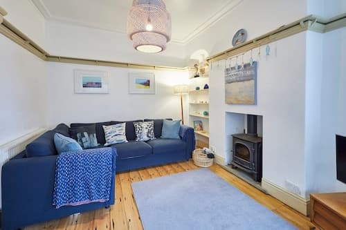 Host Stay Beachside Cottage
