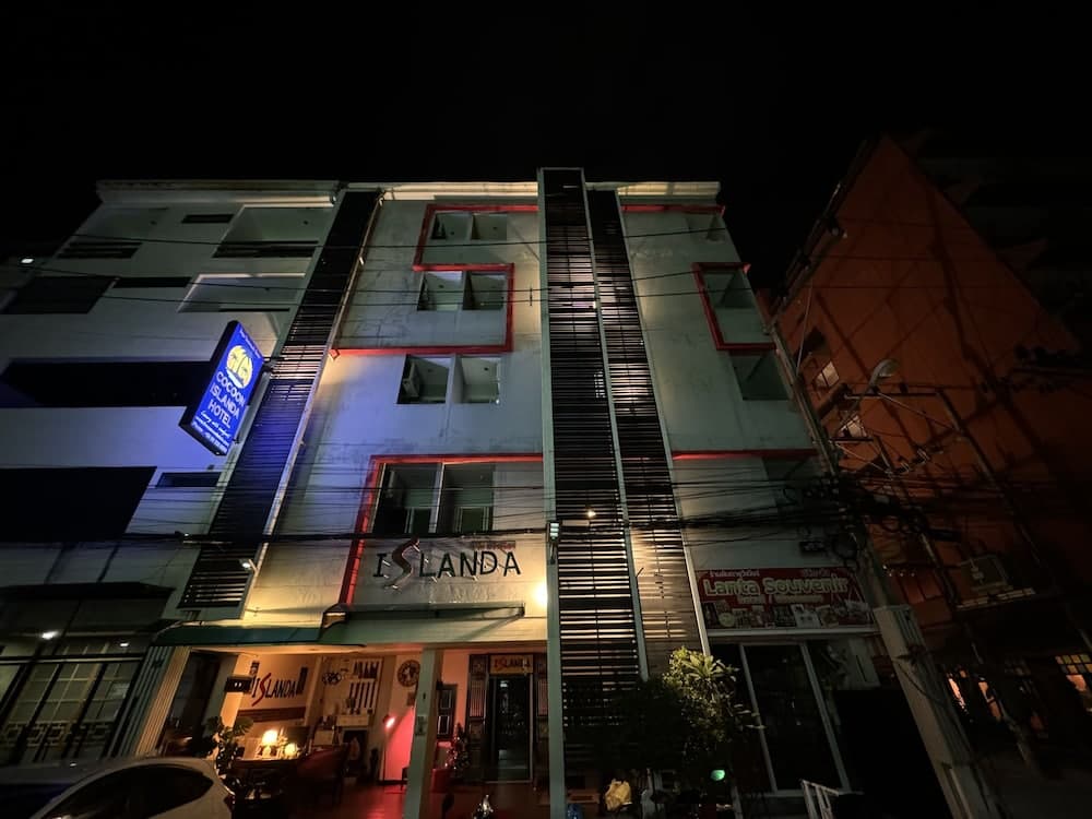 Cocoon Islanda Hotel