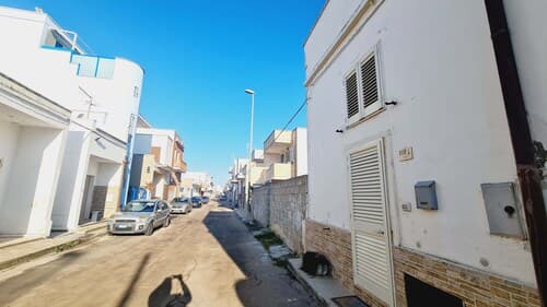 Ambra House
