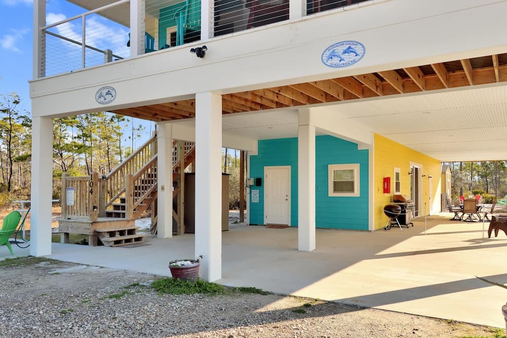 Dolphin Daze Hideaway