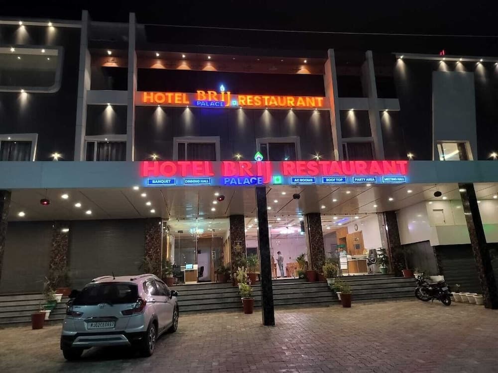 Hotel Brij Palace And Restaurant