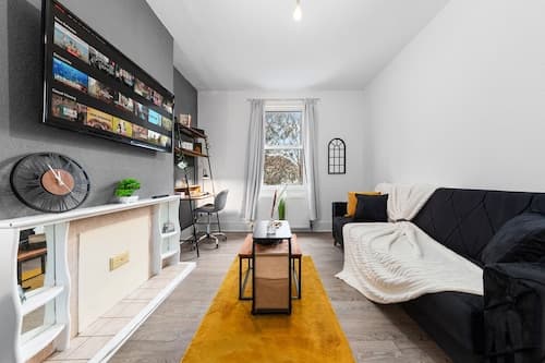 Elegant 1 Bdr Flat in Goodmayes w Free Parking