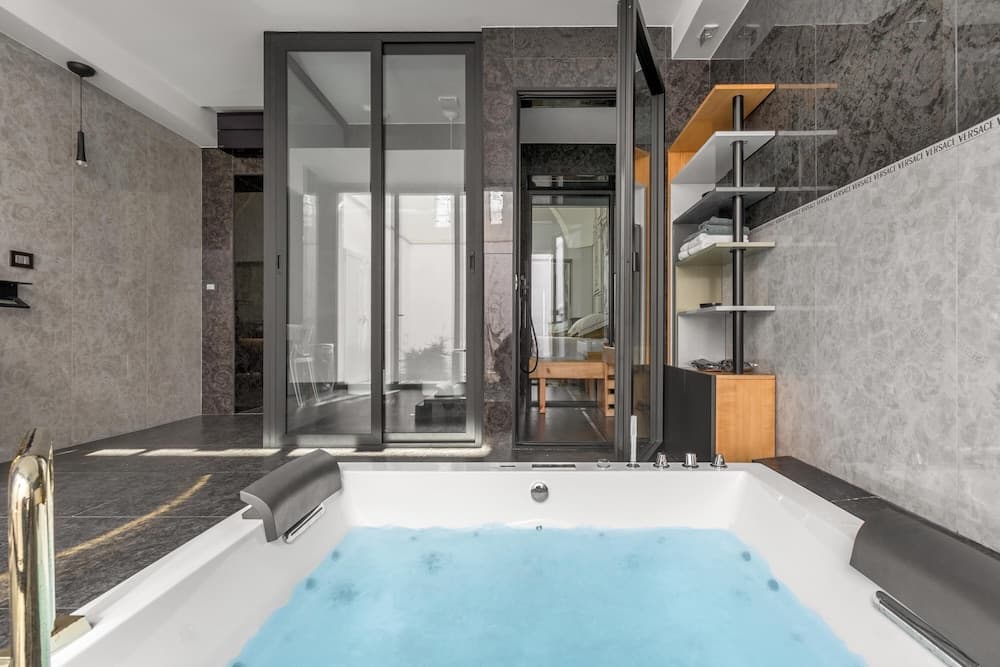 Özel spa küveti