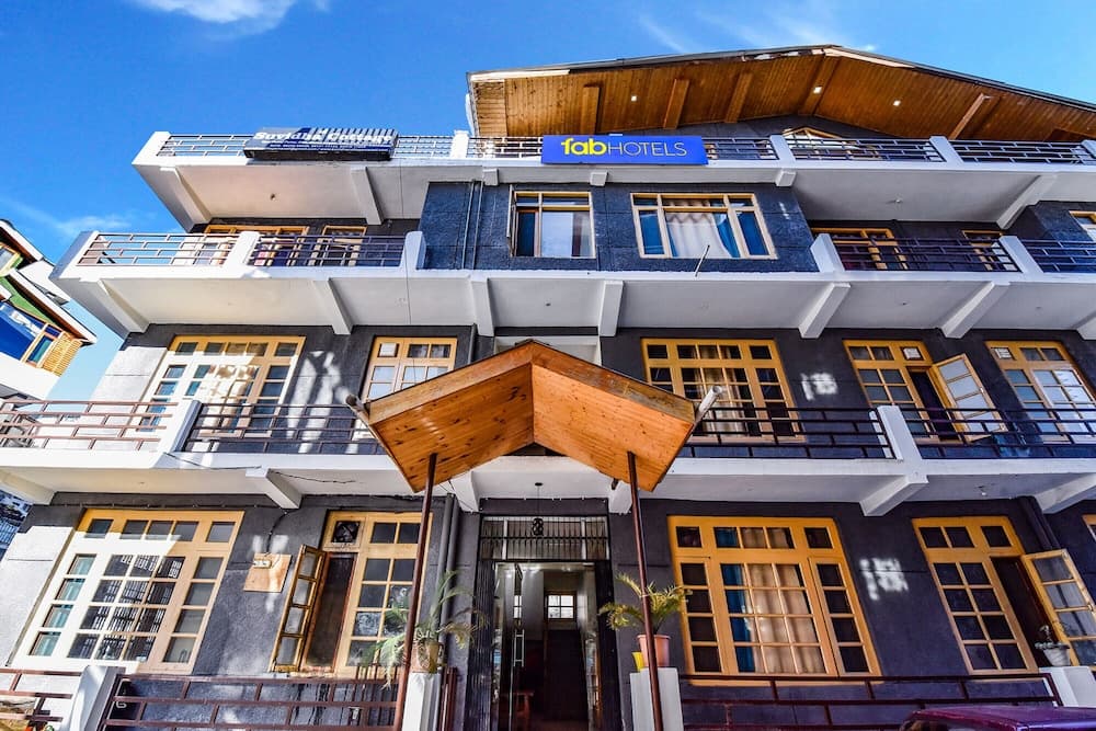 Fabhotel Suvidha Cottage