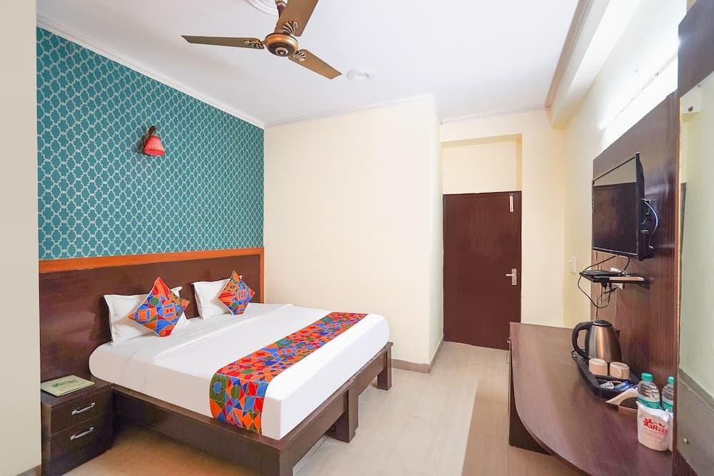Fabhotel Green View Palace