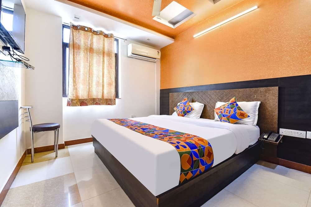 Fabhotel Sanjay Palace