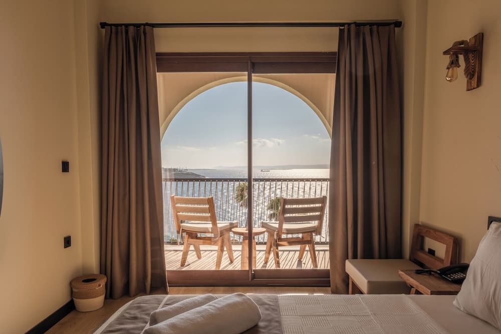 L'saranda House Çeşme, Yalnızca +16 Yetişkinler